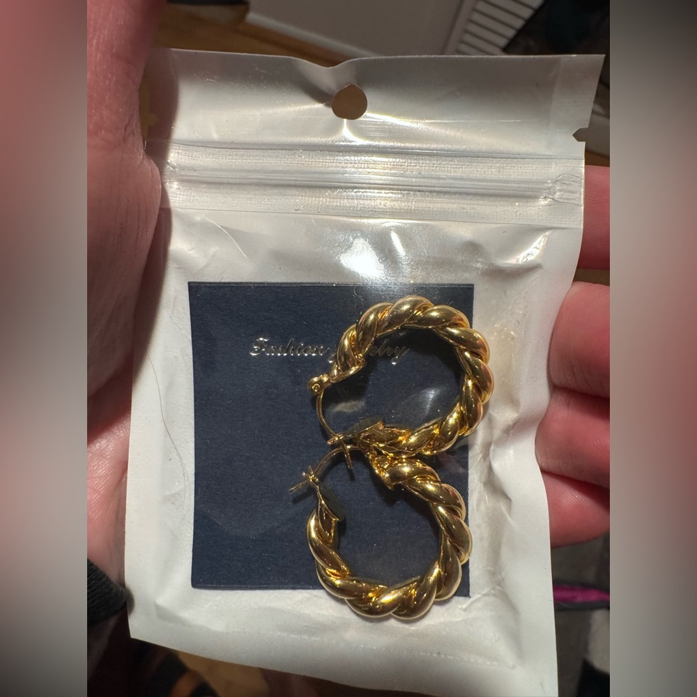 NWT- Gold Twisted Hoop Earrings - Women Jewelry